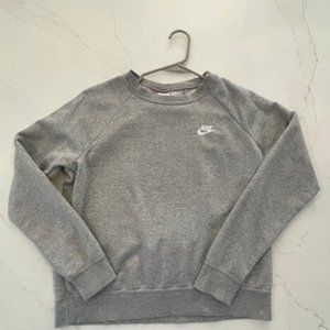 Nike Sportswear Club Grey Heather Fleece Crewneck - size M